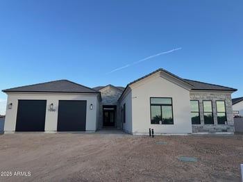 7090 Celestine Dr, Peoria, AZ 85383