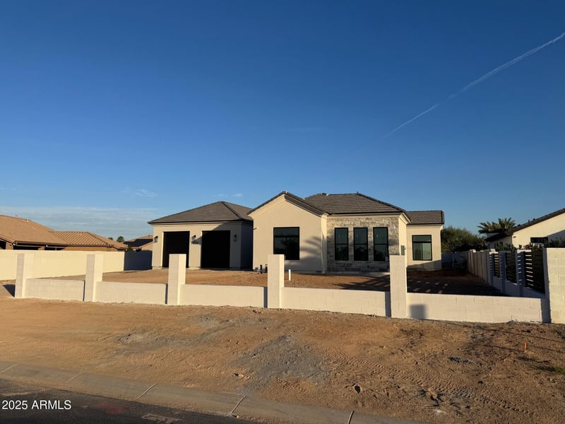 7090 Celestine Dr, Peoria, AZ 85383