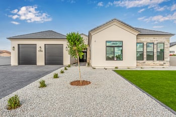 7090 Celestine Dr, Peoria, AZ 85383