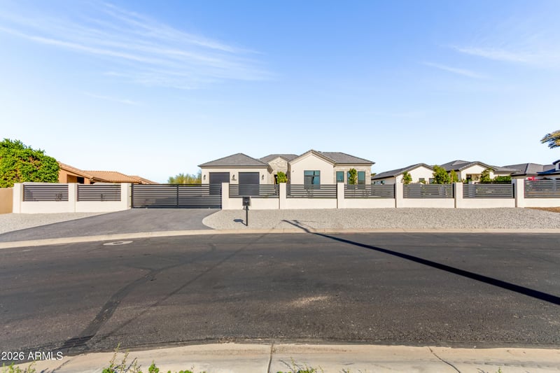 7090 Celestine Dr, Peoria, AZ 85383