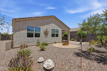 7093 Gamebird Way, San Tan Valley, AZ 85143