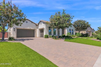 7098 Portland Ave, Gilbert, AZ 85298