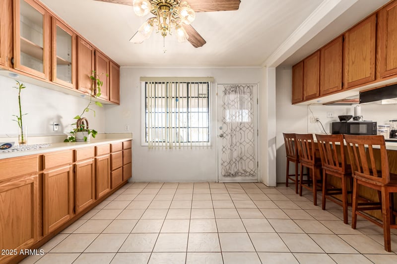 710 Atlanta Ave, Phoenix, AZ 85040