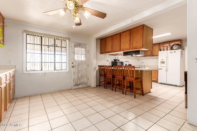 710 Atlanta Ave, Phoenix, AZ 85040