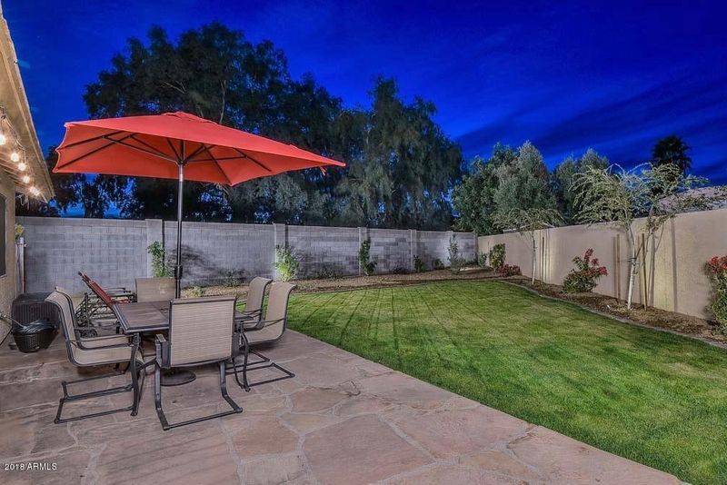 710 E Sack Dr, Phoenix, AZ 85024