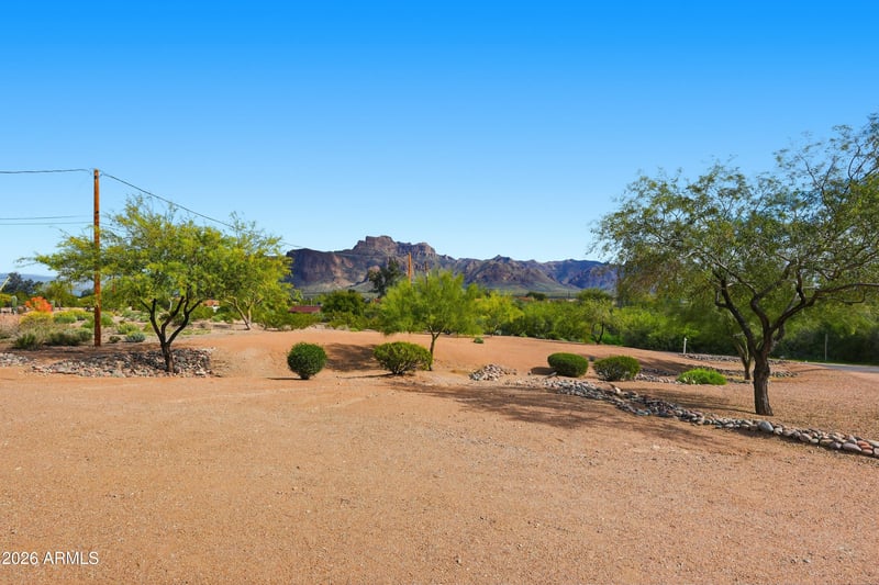 710 Muleshoe Rd, Apache Junction, AZ 85119