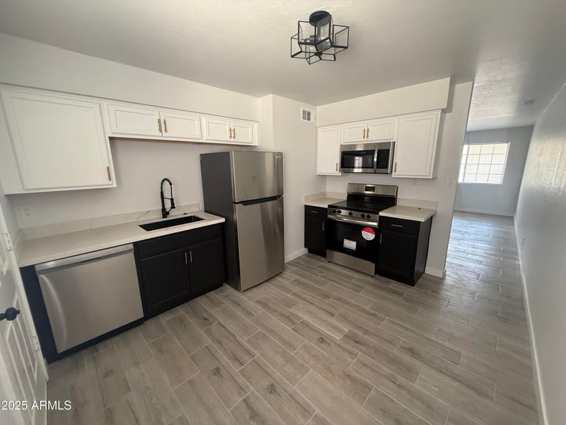 7101 36th Ave #102, Phoenix, AZ 85051
