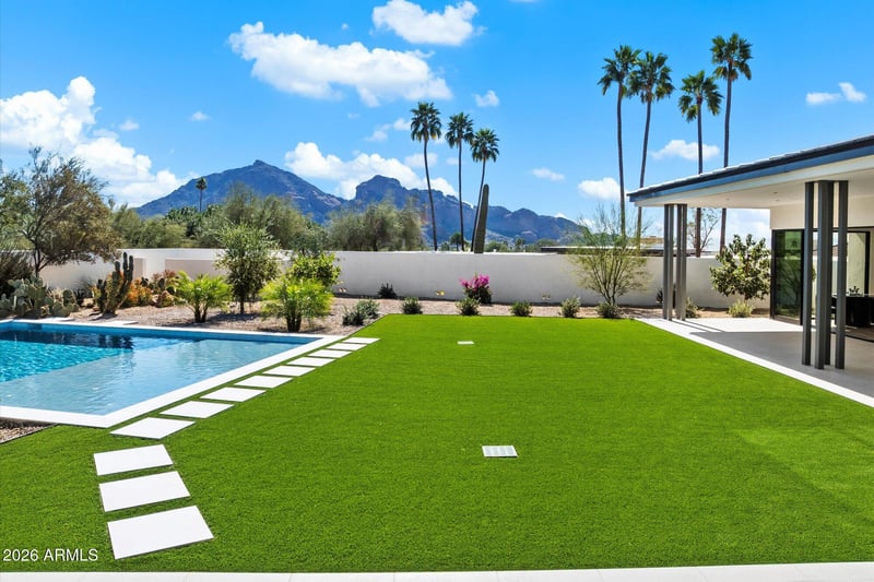 7101 47th St, Paradise Valley, AZ 85253