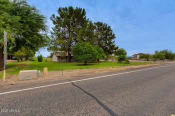 7101 N Perryville Rd, Waddell, AZ 85355