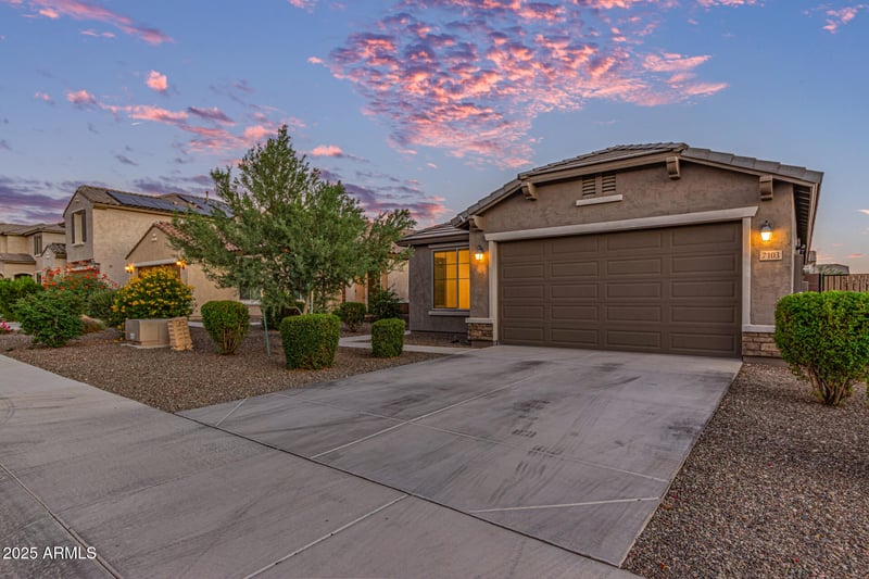 7103 Jasmine Trl, Peoria, AZ 85383