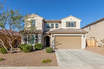 7104 Spur Dr, Peoria, AZ 85383