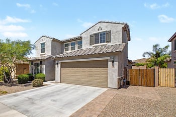7104 Spur Dr, Peoria, AZ 85383