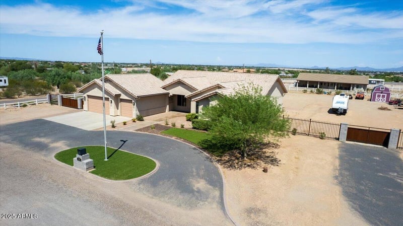 7106 Hombre Rd, San Tan Valley, AZ 85144