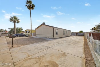 7106 68th Dr, Glendale, AZ 85303