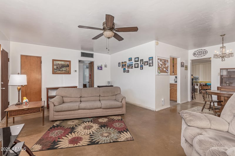 7108 25th Dr, Phoenix, AZ 85051