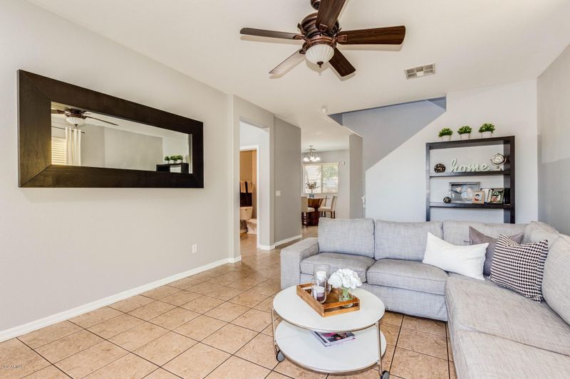 7108 N 73rd Dr, Glendale, AZ 85303