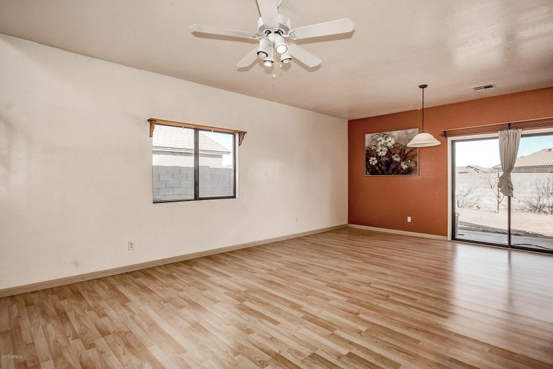 7109 S 14th Dr, Phoenix, AZ 85041