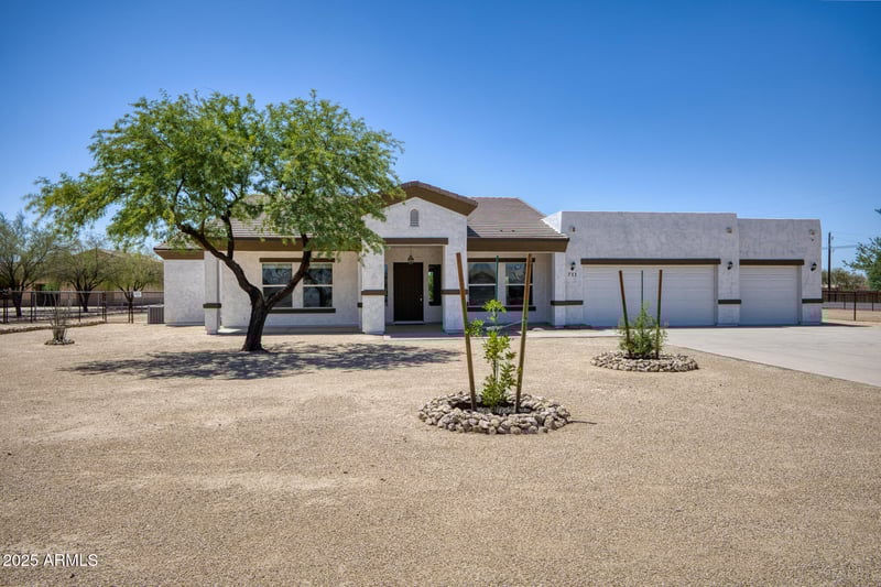 711 Cloud Rd, Phoenix, AZ 85086