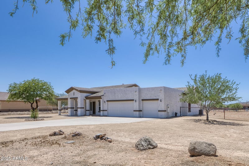 711 Cloud Rd, Phoenix, AZ 85086