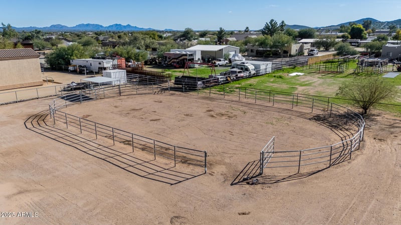 711 Cloud Rd, Phoenix, AZ 85086