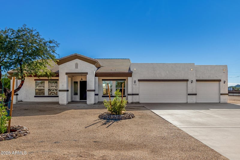 711 Cloud Rd, Phoenix, AZ 85086