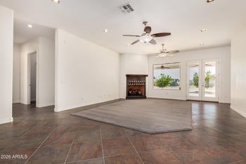 711 Cloud Rd, Phoenix, AZ 85086