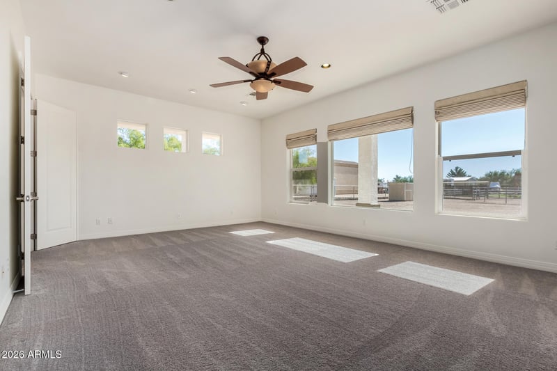 711 Cloud Rd, Phoenix, AZ 85086