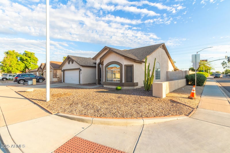 711 Los Arboles Ct, Chandler, AZ 85225