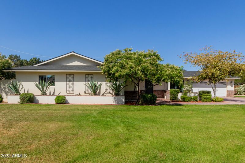 711 W Rose Ln, Phoenix, AZ 85013