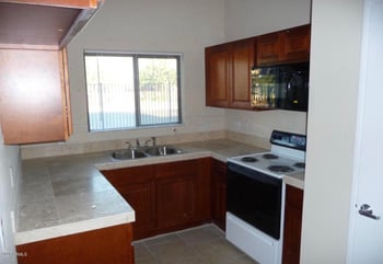 7110 68th Ave, Glendale, AZ 85303