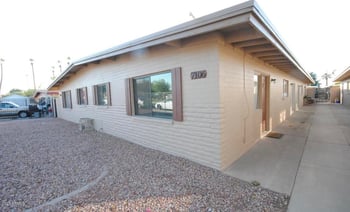 7110 68th Ave, Glendale, AZ 85303