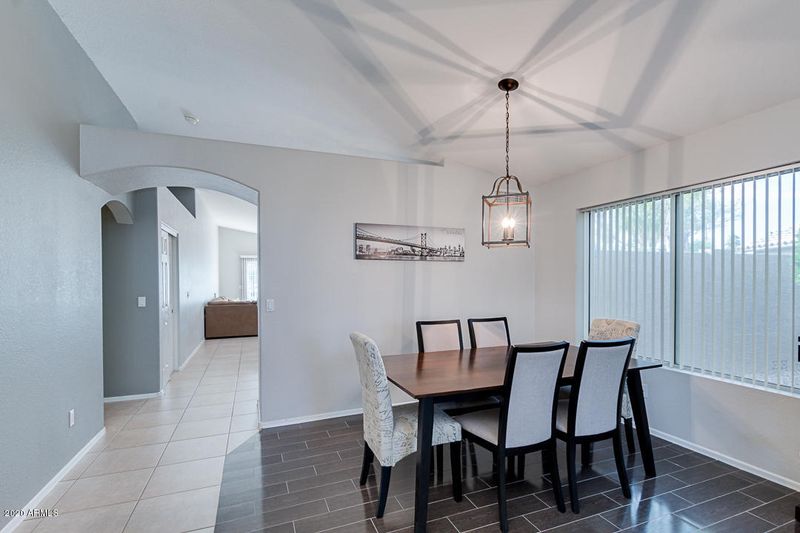7110 E Juanita Ave, Mesa, AZ 85209