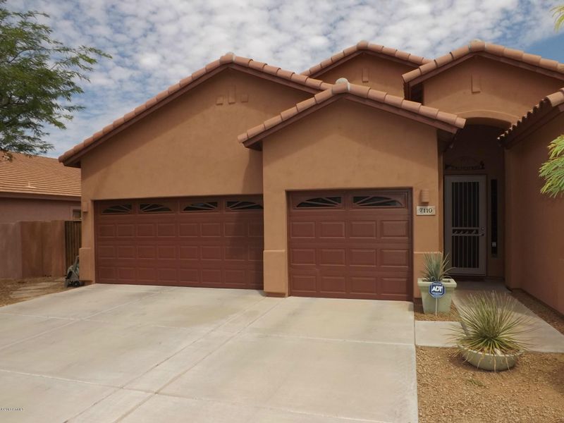 7110 E San Cristobal Way, Gold Canyon, AZ 85118