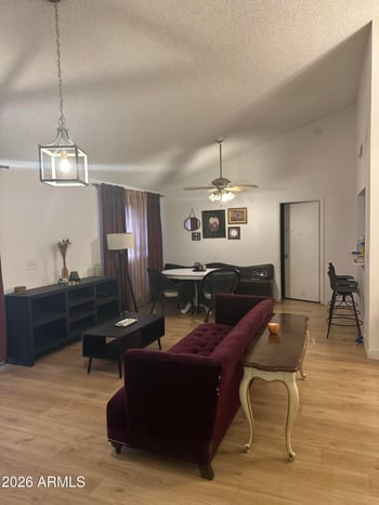 7110 W Laurel Ln, Peoria, AZ 85345