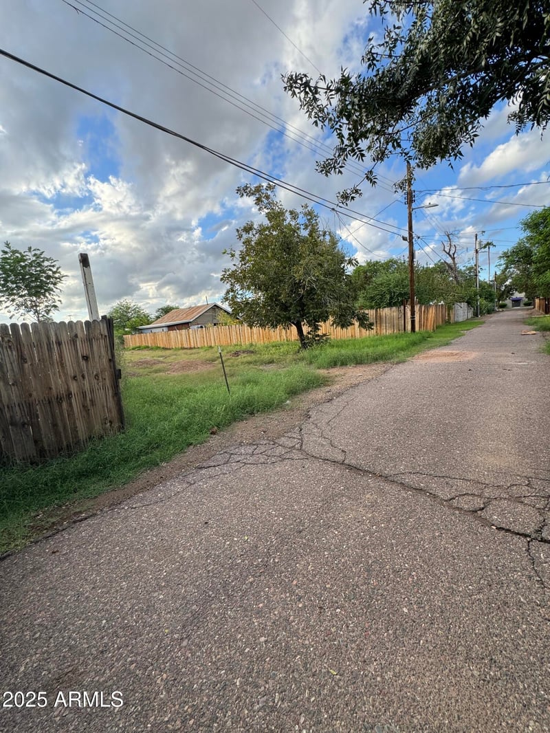 7111 56th Ave #10, Glendale, AZ 85301