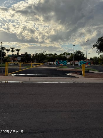 7111 56th Ave #10, Glendale, AZ 85301