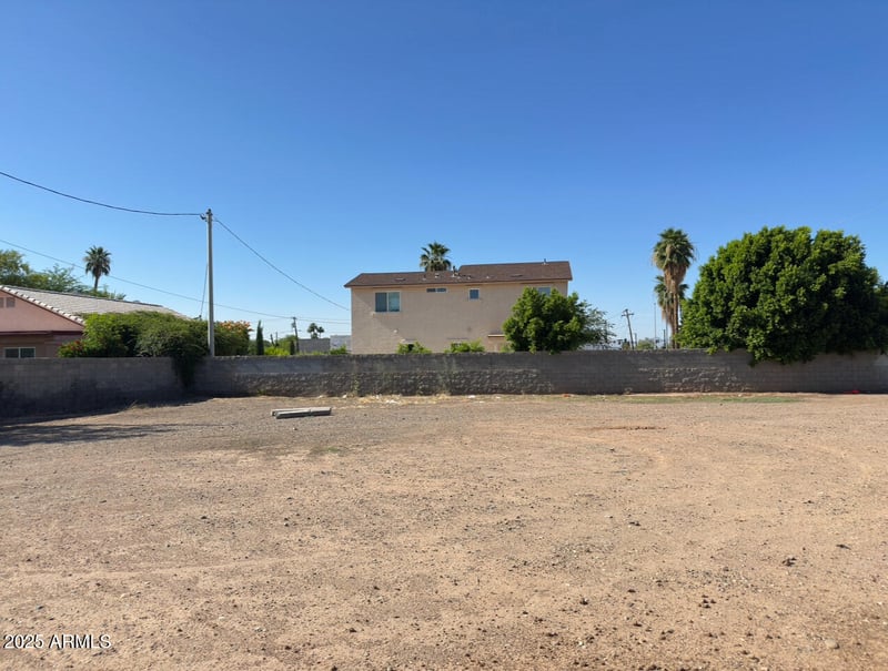 7111 62nd Ave #15, Glendale, AZ 85301
