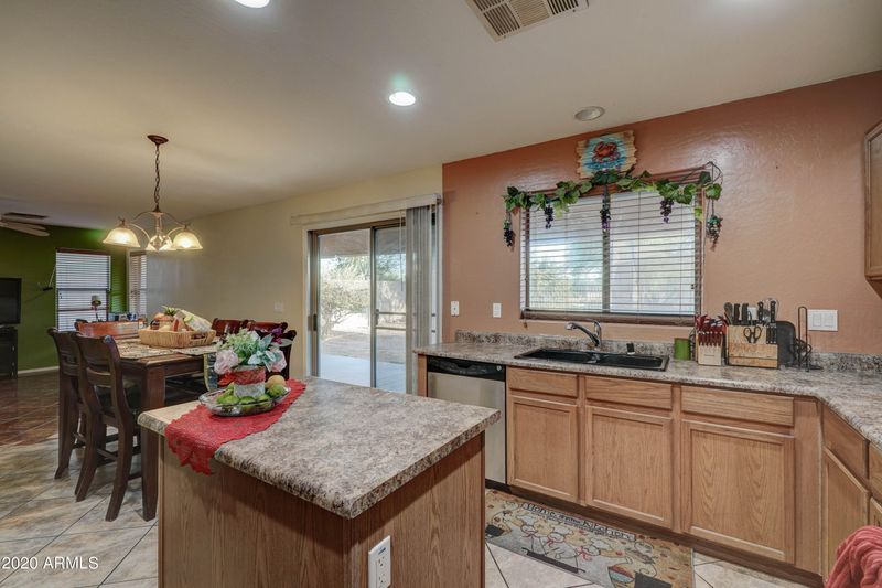 7111 W Kingman St, Phoenix, AZ 85043