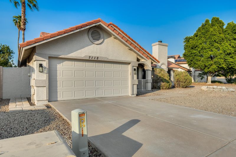 7112 W Morrow Dr, Glendale, AZ 85308