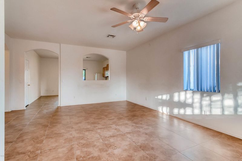 7113 S 14th Dr, Phoenix, AZ 85041