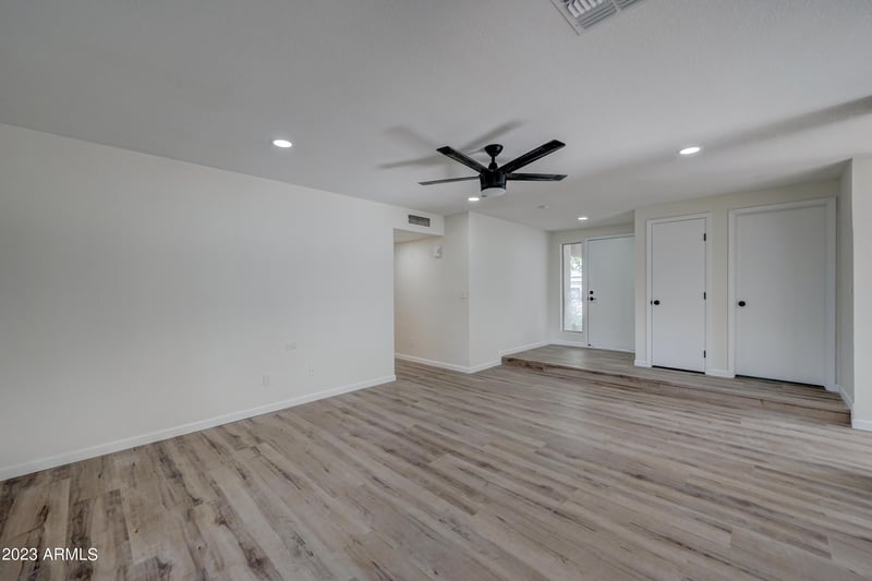 7113 Sunnyside Dr, Peoria, AZ 85345