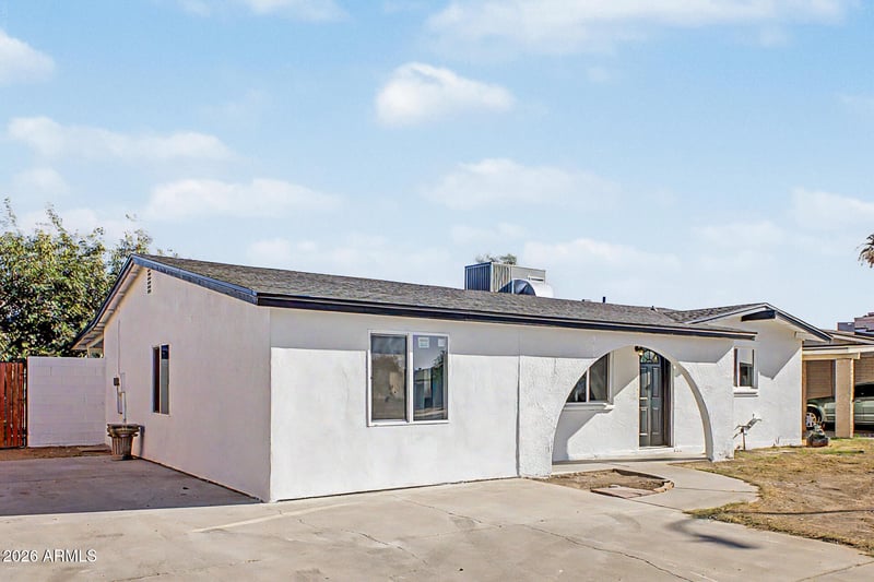 7113 W Vernon Ave, Phoenix, AZ 85035
