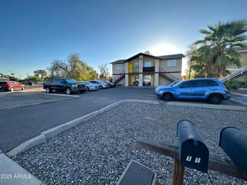 7114 66th Dr, Glendale, AZ 85301