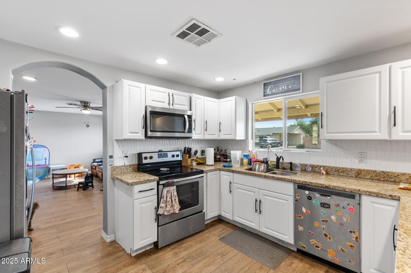 7114 Beryl Ave, Peoria, AZ 85345