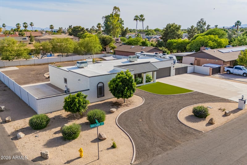 7115 John Cabot Rd, Glendale, AZ 85308