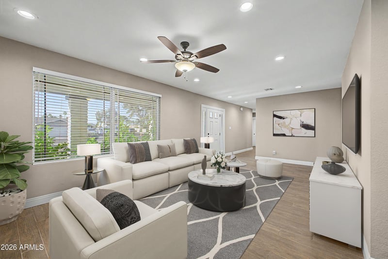 7115 John Cabot Rd, Glendale, AZ 85308