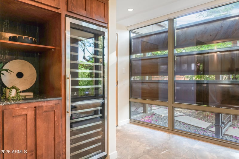 7117 Rancho Vista Dr #1012, Scottsdale, AZ 85251