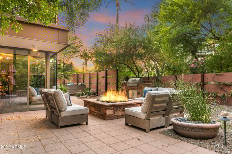 7117 Rancho Vista Dr #1012, Scottsdale, AZ 85251