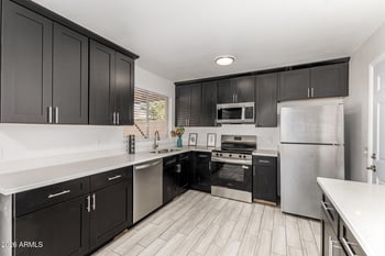 7118 Earll Dr, Phoenix, AZ 85033