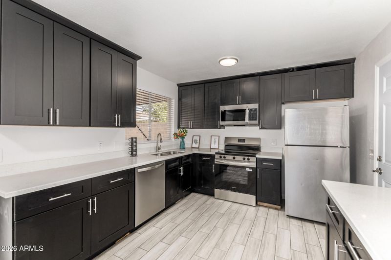 7118 W Earll Dr, Phoenix, AZ 85033